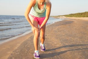 woman with knee pain