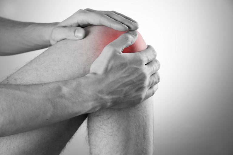 Non-Surgical Treatments For Chronic Knee Pain